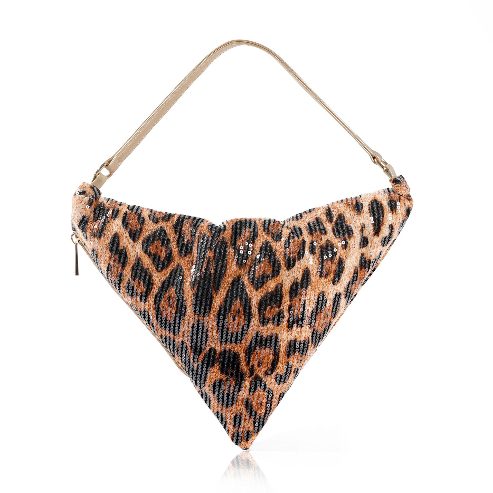 Women Bags 2026 Trends - Leopar desenli hilal çanta omuz askılı