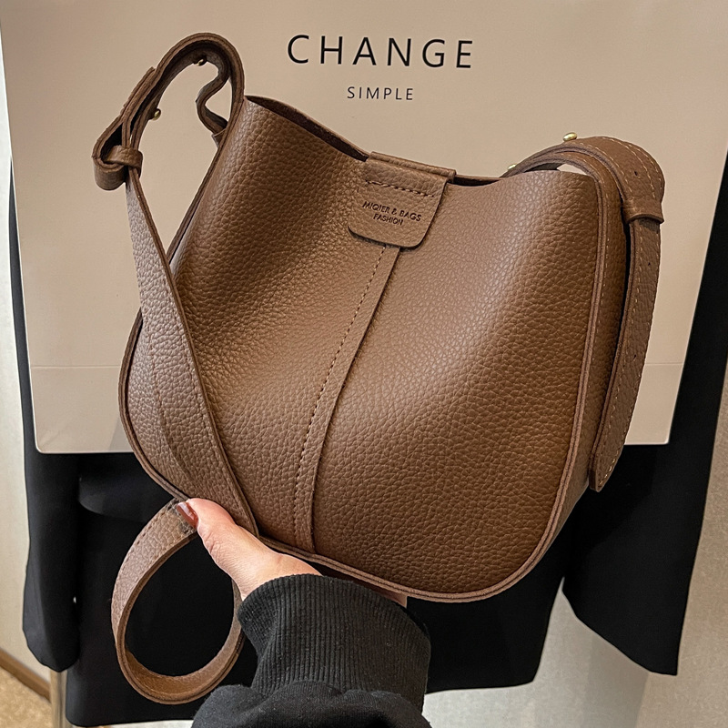 Women Bags 2026 Trends - Kadınlar için çok yönlü küçük el