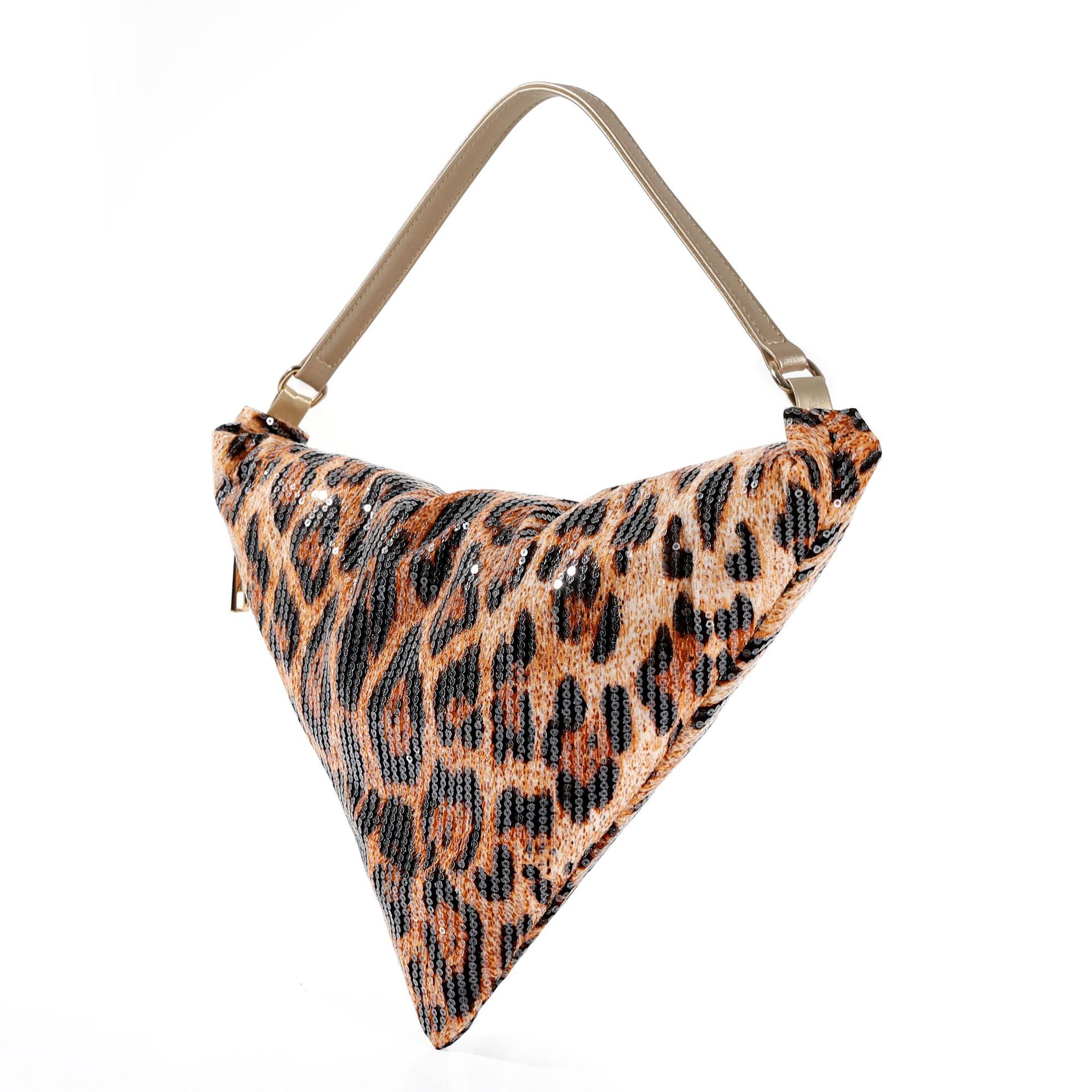 Leopar desenli hilal çanta omu - Women Bags 2026 Trends incelemesi ve fiyatı
